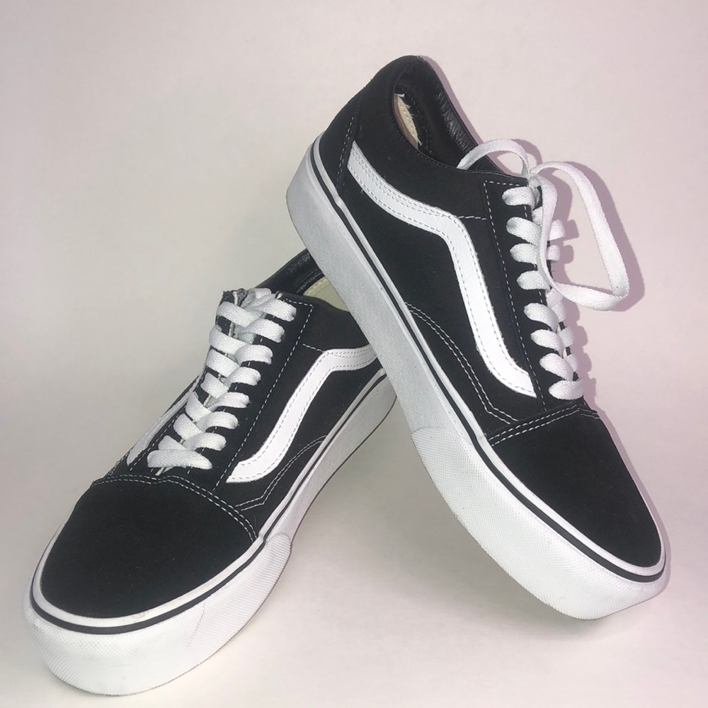 SOLD: Vans Black Platform Old Skool